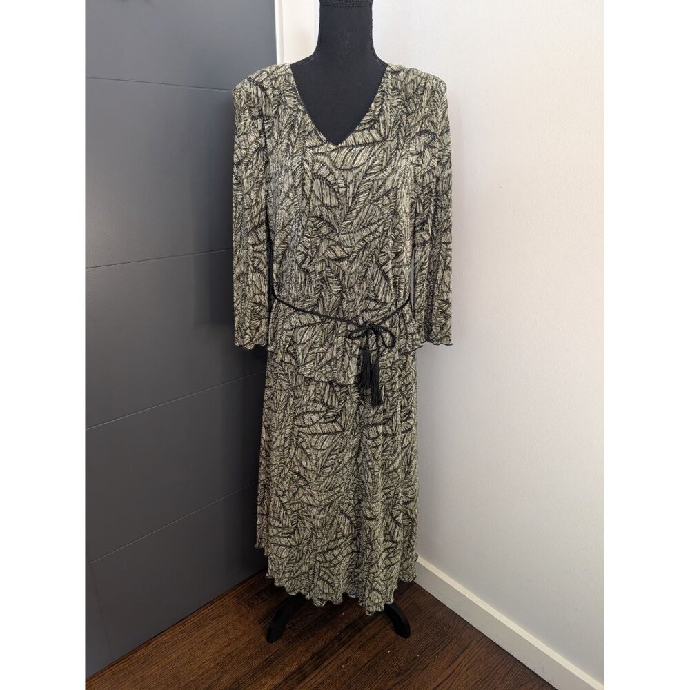 Connected Apparel Leaf Print Dress W/ Lettuce Hem & Tie Belt‎ - Black/Gold - 16